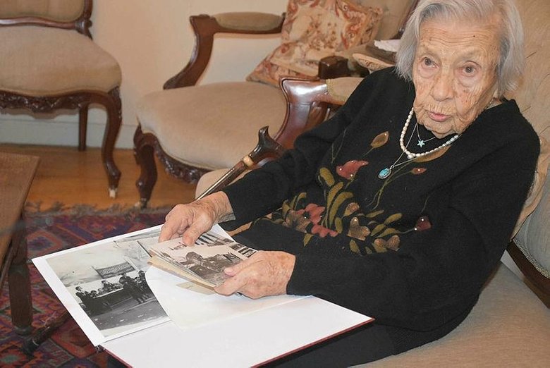 Türkiye’nin ilk kadın ortodontisti Ayşe Mayda, İzmir’de yaşamını yitirdi