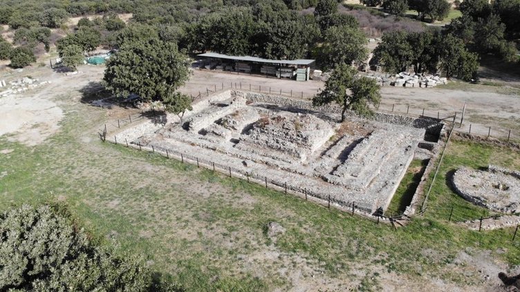 Çanakkale’de 2 bin 400 yıllık antik kent! Granit sütunlarla gelen zenginlik