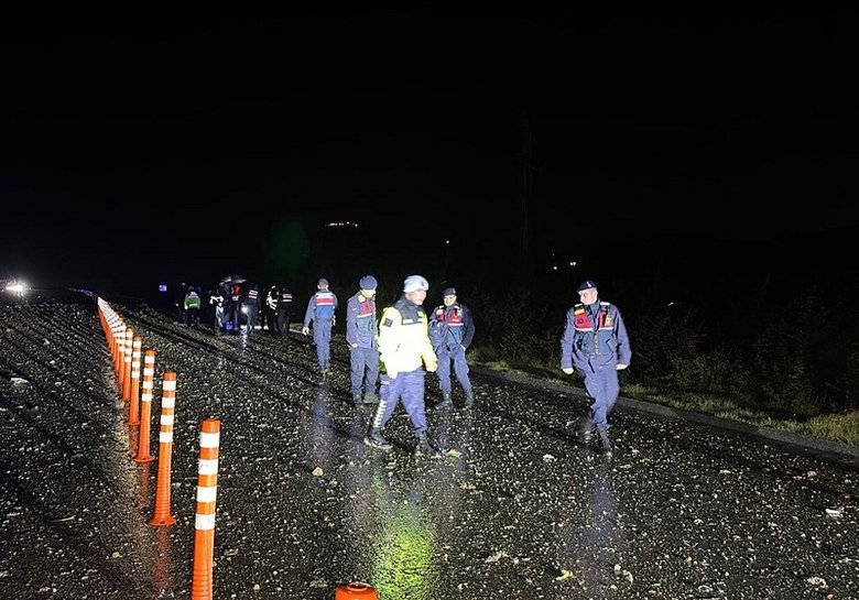 Son dakika: Balıkesir’de F-16 savaş uçağı düştü! 1 pilotumuz şehit oldu