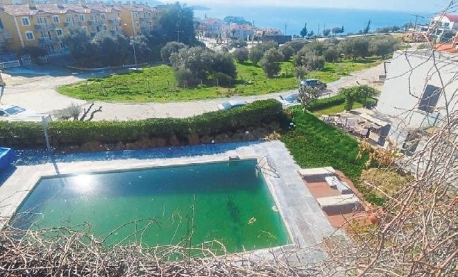 Kuşadası’nda bir garip havuz problemi