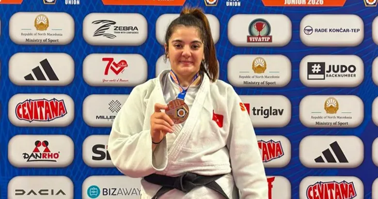 İzmirli Sema Avrupa üçüncüsü