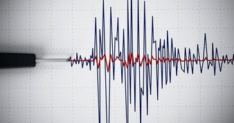Uzmanından İzmir’e korkutan uyarı: Fay tetiklenirse deprem fırtınası olabilir