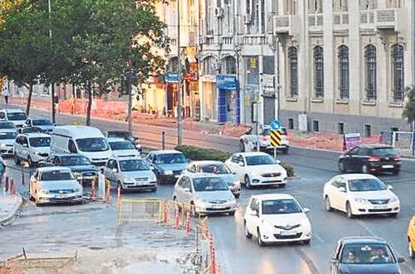 Tramvay çıldırttı