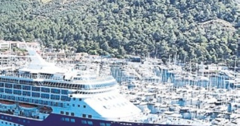 Marmaris’te kruvaziyer bereketi