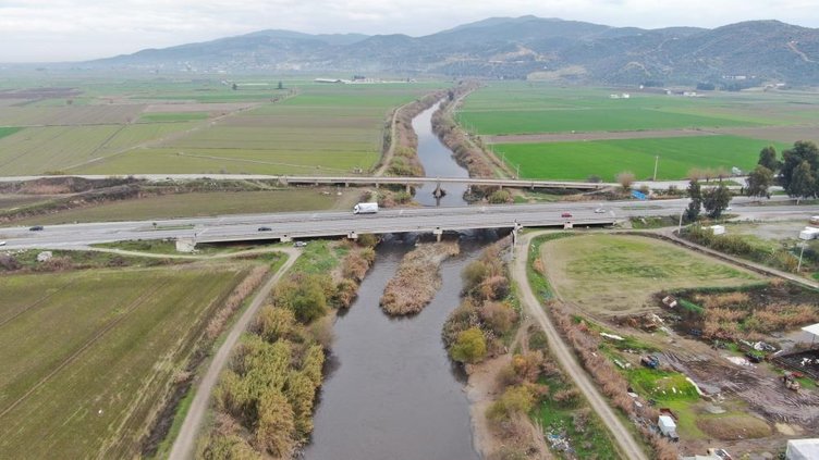 Aralık yağmurları Büyük Menderes Nehri’ne yaradı