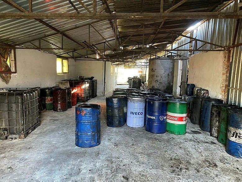 İzmir’de 16 bin 600 litre kaçak mazot ele geçirildi