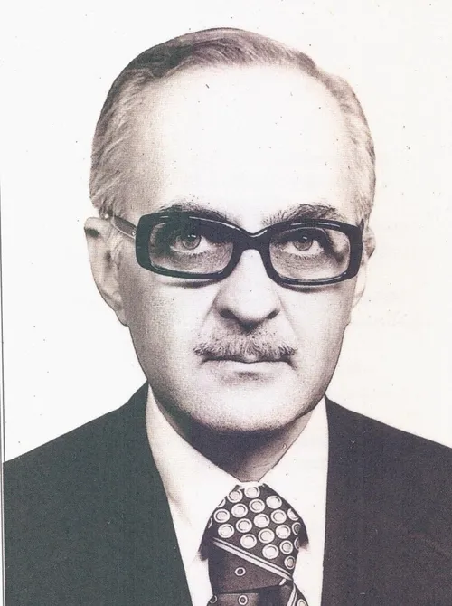 bekir-sidki-sezgin-ve-izmirli-hocalari-1783663256262.jpg