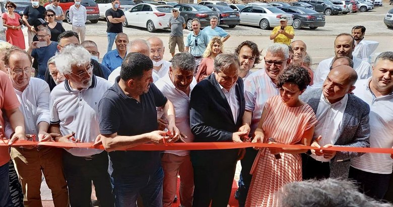 CHP’den Ayvacık Asos’taki kaçak restoranının açılışına yoğun ilgi! Bakın sahibi kim çıktı?