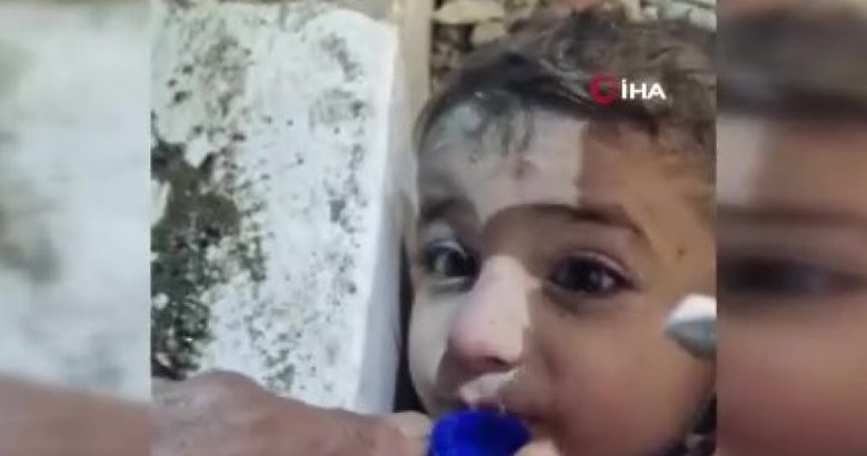 44 saat sonra gelen mucize! 2 yaşındaki Muhammed bebeğe şişe kapağından can suyu