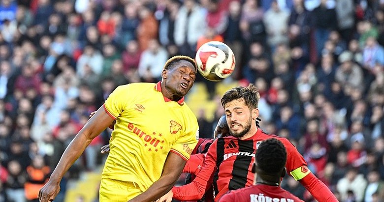 Sarı-kırmızılılarda savunmacılara tam not