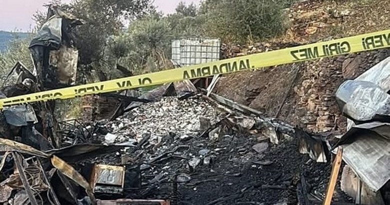 İzmir’de kahreden olay! Evde çıkan yangın karı kocayı ayırdı