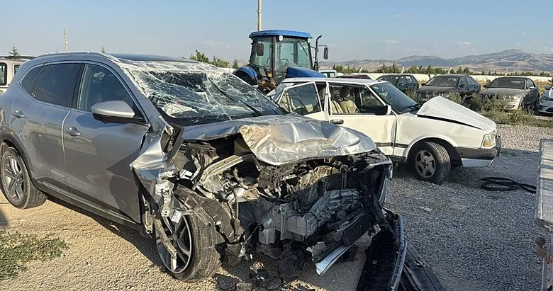 Afyonkarahisar’da feci kaza! 1 kişi hayatını kaybetti