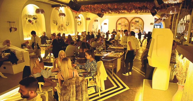 Izmir gecelerine taze kan