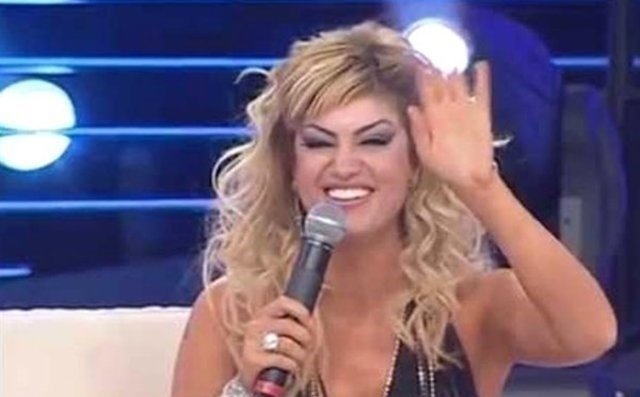 Armağan Çağlayan’dan Popstar Mehtap’a sitem!