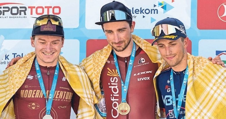 Fethiye etabını Aniolkowski kazandı