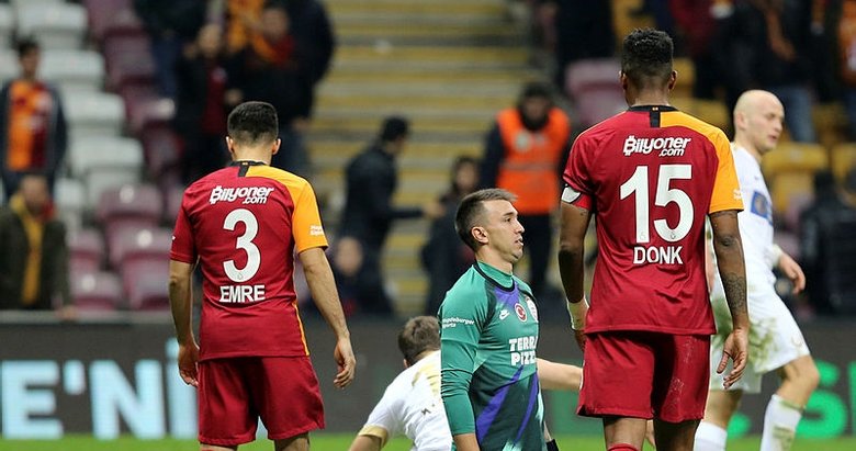 Galatasaray uzatmada çelme yedi
