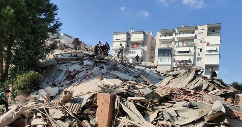 İzmir’in tek çaresi kentsel dönüşüm