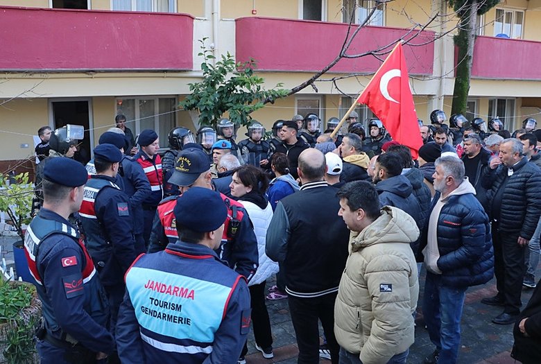 Denizli’de işletme belgesi olmayan pansiyonlar mühürleniyor