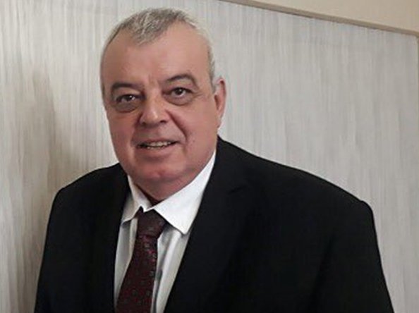 CHP Bornova’da karıştı başkan toplantıyı terk etti