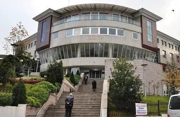 Akçakoca Belediye Başkanı Albayrak irtikap suçundan tutuklandı