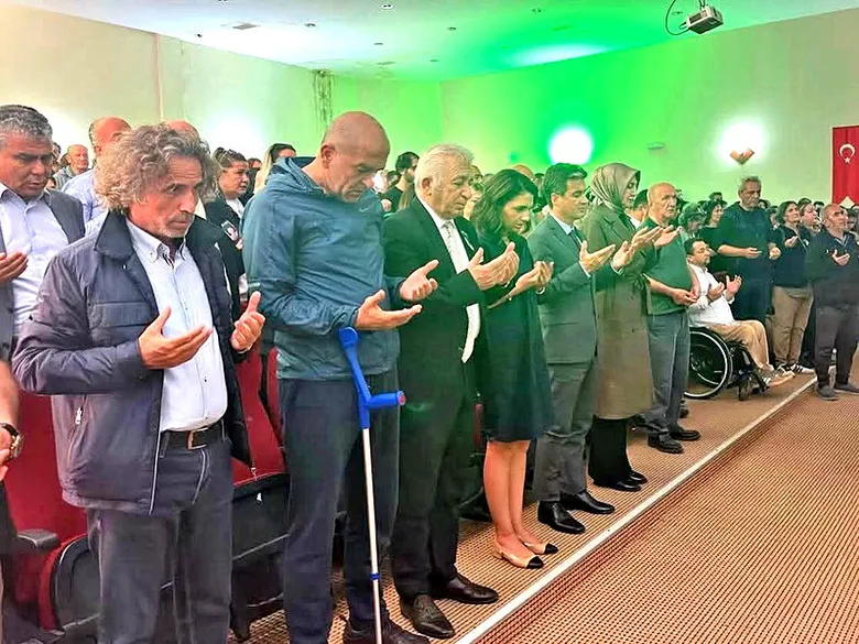 Eğitim camiasının acı kaybı: Okul müdürü Nemide Korkmaz son yolculuğuna uğurlandı