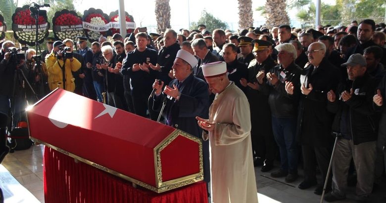 Depremde şehit olan İzmirli askere hüzünlü veda