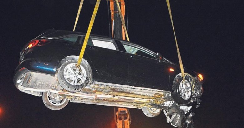 U dönüşü yaparken denize uçtu