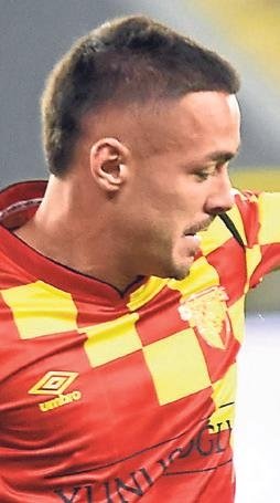 Göztepe’nin Onuachu aşkı