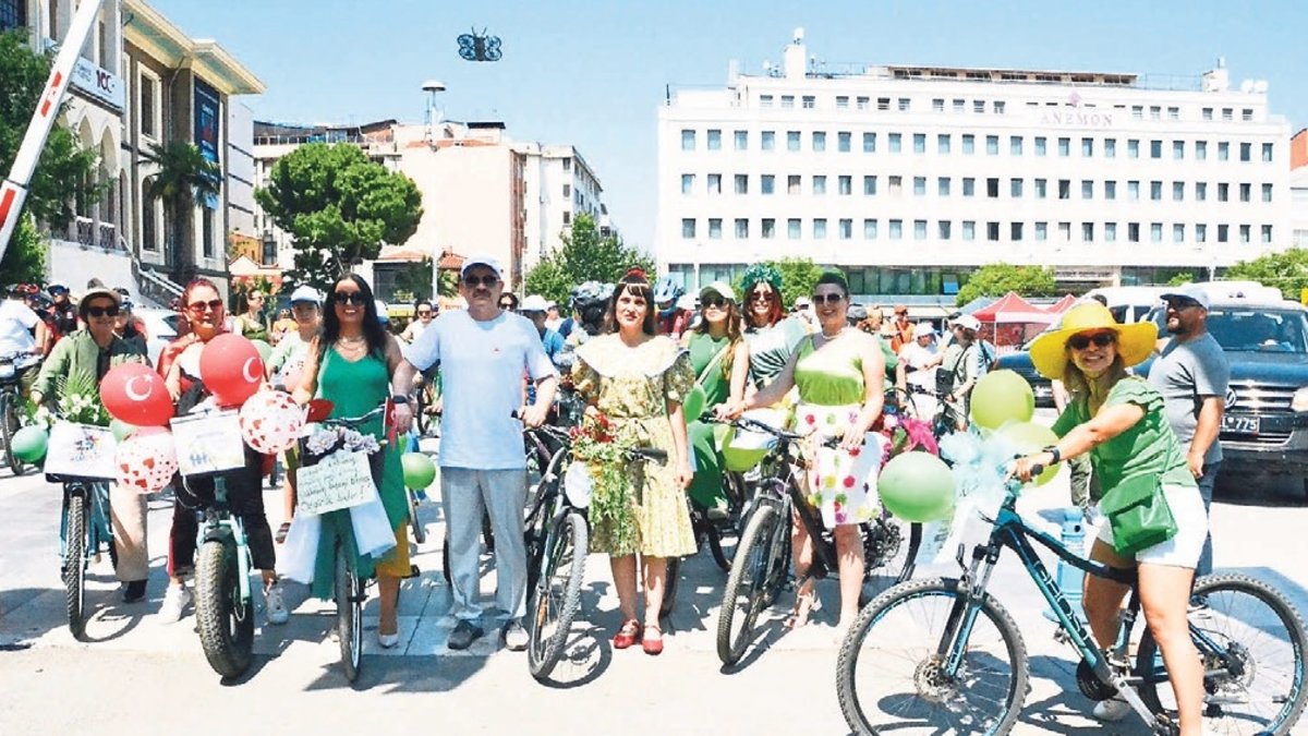 Kadınlar temiz çevre için pedal çevirdiler