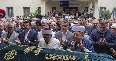 Eski İzmir Büyükşehir Belediye Başkanı toprağa verildi