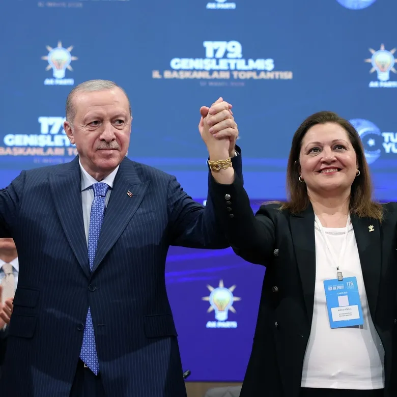 burcu-koksaldan-chpye-sert-veda-koltuk-kavgasi-yerine-hizmet-siyaseti-1782891562558.jpg