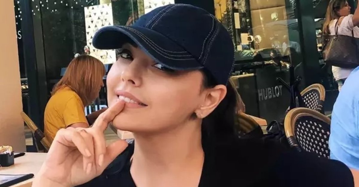 Ebru Gündeş’ten sahnede güzellik itirafı