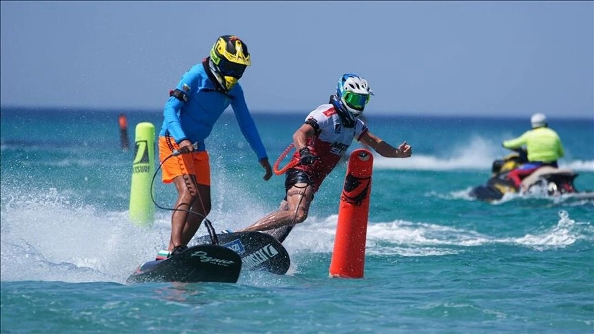 Motosurf heyecanı İzmir’de başlıyor
