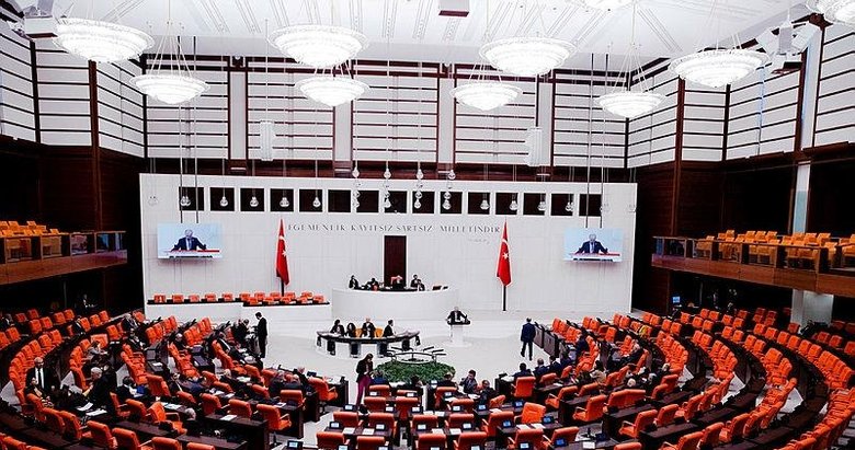 Onlar artık siyasette