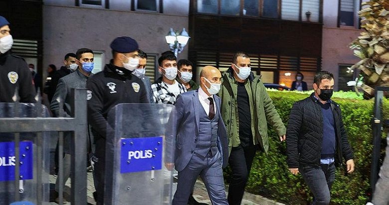 Şehit yakınından CHP’li Tunç Soyer’ tepki: Ayrı bayrak isteyen buraya gelmesin