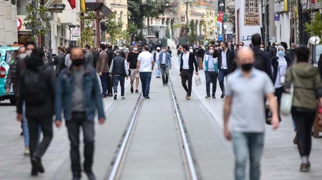 Cumartesi günü sokağa çıkma yasağı olan ve olmayan iller! İzmir’de hafta sonu yasak var mı?