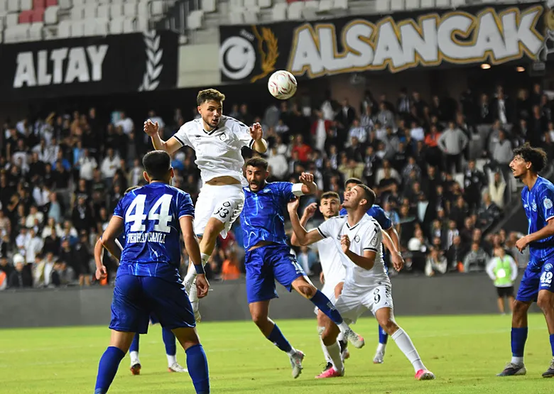 Altay, Uşakspor deplasmanında
