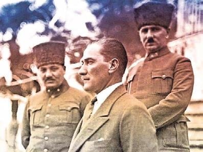 Atatürk’ün İzmir’i fotoğraflara yansıdı