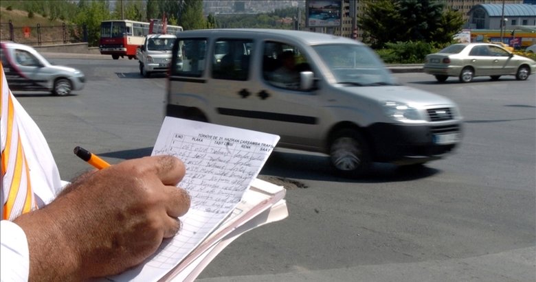 İzmir’de fahri trafik müfettişinin yazdığı ceza iptal!