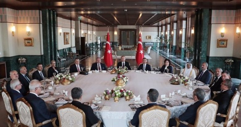 Başkan Erdoğan onur yemeğine katıldı
