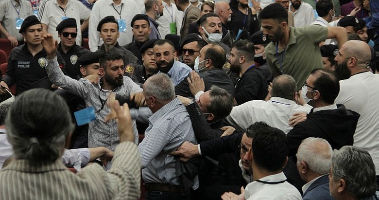 Altay’da tekme-tokat kongre