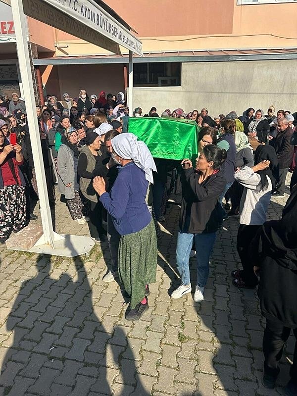 İzmir’de eski sevgili dehşeti! Bir kadın daha hayattan koparıldı