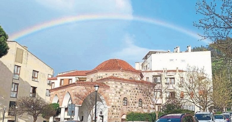 Gökkuşağı, Manisa’nın tarihi dokusuyla buluştu