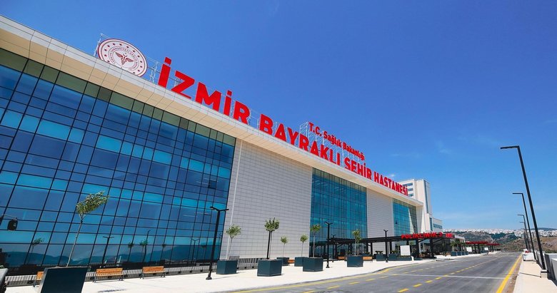 İzmir’de 15 milyon kişiye sağlık hizmeti: Hastalarımız beklemez