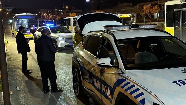 iett-soforu-duraklari-karistirinca-ortaya-cikti-meger-alkol-kullanmis-1773819108003.jpeg