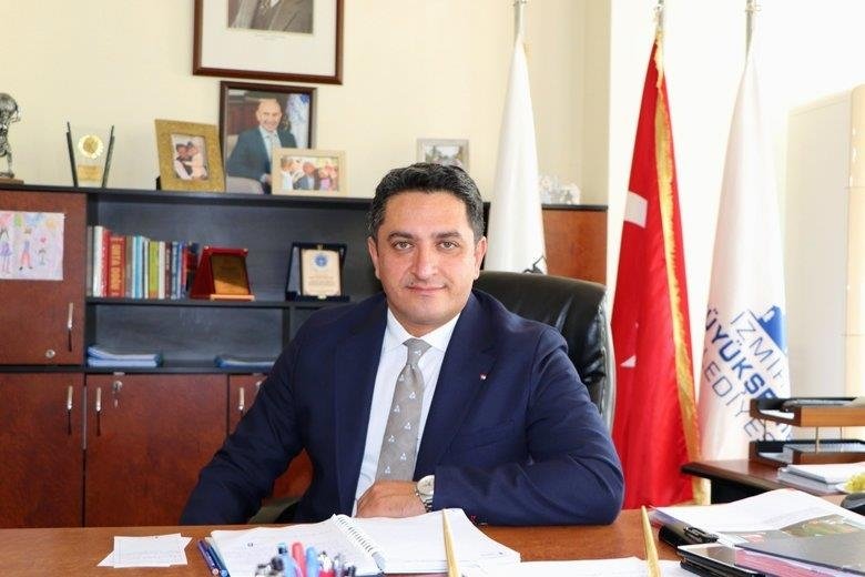 İzmir Büyükşehir’in mağdur ettiği kooperatif üyeleri savcılığa başvurdu