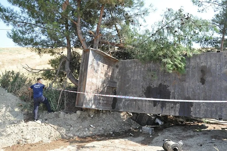 manisada-feci-kaza-yolcu-otobusu-kamyona-carpti-olu-ve-yaralilar-var-1786360566153.jpeg
