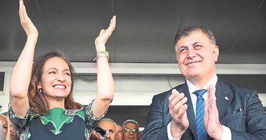 Karşıyaka Belediye Başkanı, Cemil Tugay’ın kuyusunu kazıyor