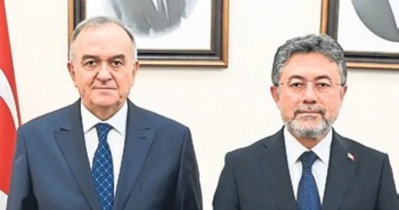 Ankara’da Manisa üzümü mesaisi