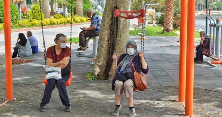 65 yaş üstü ne zaman sokağa çıkacak? 20 yaş altı ne zaman sokağa çıkacak? Bayramdan sonra sokağa çıkma yasakları bitiyor mu?